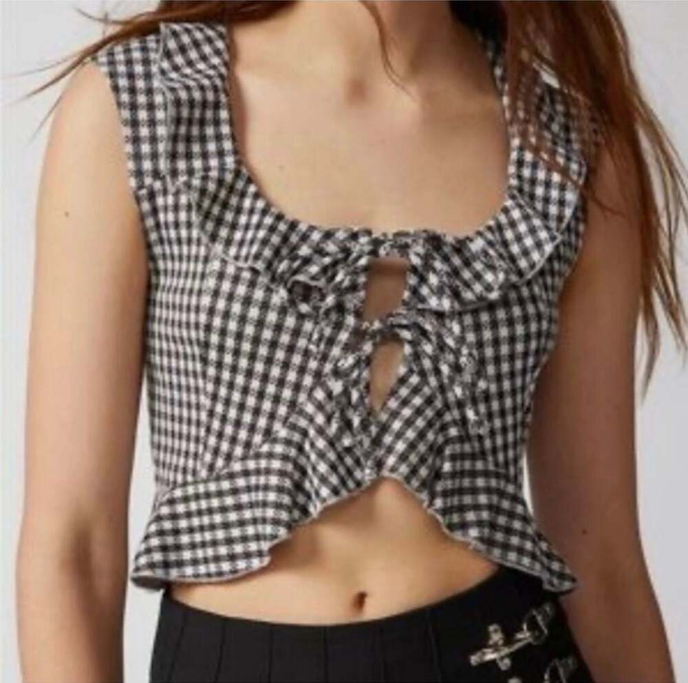 Urban Outfitters Houndstooth Ruffle Crop Top Size M